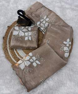 Sari en chinon de rayonne chic et élégant avec broderie, tenue de soirée pour femmes, saison des mariages, tenue ethnique festive - Product Image 2