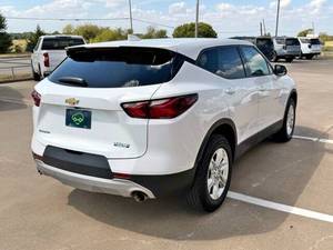 Chevrolet Blazer LT LT 4dr SUV 2022 avec kit 2LT, voitures d'occasion propres à vendre - Product Image 3