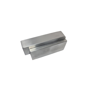 MEDIHEAL SURGICAL CORPORATION Triturador de Huesos de Acero Inoxidable para Cartílagos y Huesos de Cabra con Yunque de 16 mm de Ancho y Base Lisa de 16x57 mm - Product Image 1