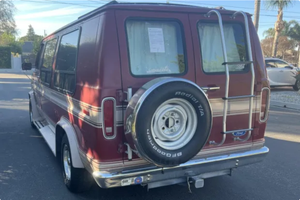 PRÊT À CONDUIRE - VÉHICULE D'OCCASION À VOLANT À GAUCHE |   Conduite à droite |   1990 FORDSS E-150 ECONOLINESS QUALICOSS CONVERSIONSS VANSS - Product Image 3