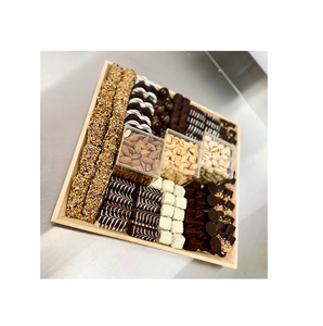 Plateau artisanal en métal classique de luxe incroyable pour servir le chocolat, organisé et agréable avec des serviettes ou des doublures décoratives - Product Image 2