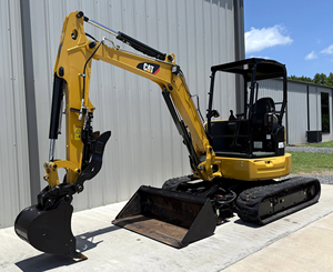 รถขุดขนาดเล็ก Caterpillar 304.5E2 XTC เครื่องยนต์ดีเซล 40 แรงม้า พร้อมหัวหนีบไฮดรอลิก บุ้งกี๋ไฮดรอลิกสำหรับงานตักกลับดิน และระบบเปลี่ยนหัวขุดแบบรวดเร็ว - Product Image 3