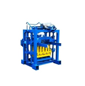 Machine puissante de moulage de blocs de béton 12MS, dotée d'une pompe hydraulique et d'une force de pression de 5 tonnes pour des briques de qualité. - Product Image 3