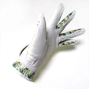 ถุงมือกอล์ฟผู้ชายคุณภาพพรีเมียม น้ำหนักเบา ปรับแต่งได้เต็มที่ ทำจากหนังแกะ กันน้ำ ป้องกันรังสียูวี ระบายอากาศได้ดี ดีไซน์ล่าสุด - Product Image 5