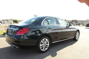 USADO LHD/RHD 2019 MER CE 300 NZ 1. 1 C 4MATIC - Product Image 2