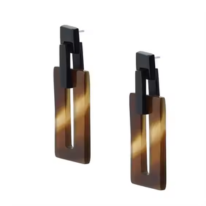 Pendientes de Cuerno Natural de Alta Calidad con Diseño de Mariposa, Estilo Clásico para Mujer, Joyería de Fiesta de Crescent Crafts - Product Image 1