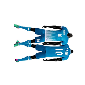 Maillot de football personnalisé pour hommes et enfants Uniforme de football en gros personnalisé Créez votre propre marque pour les équipes de jeunes - Product Image 3