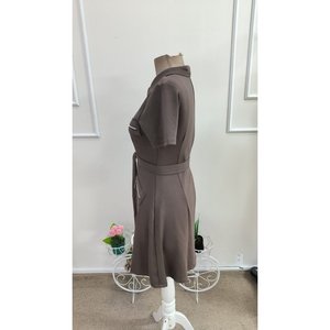 Robe courte en modal pour femme, à manches courtes, col et fermeture éclair sur le devant, avec poches, 37300 - Café avec lait - Product Image 4