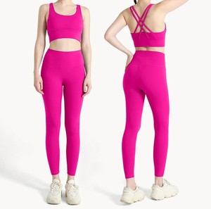 Vente en gros d'ensemble de sport yoga pour femmes et leggings de gym taille haute vêtements de fitness ensemble de yoga course à pied gym - Product Image 4