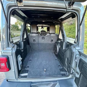 รถจี๊ป แรนเกลอร์ อันลิมิเต็ด ซาฮาร่า อัลติทูด 4x4 ปี 2017 มือสอง พวงมาลัยซ้าย เบาะหนัง กล้องมองหลัง - Product Image 4