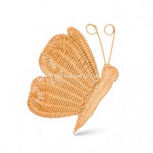 Decoración de Pared de Mariposas Naturales Hechas a Mano, Tejidas y Colgantes para Cuarto de Bebé, Decoración del Hogar Ecológica y Suave de Vietnam - Product Image 1