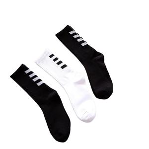 Chaussettes unisexes blanches et noires, chaussettes courtes en coton uni, rayées pour femmes et hommes, pour le printemps et l'été - Product Image 1