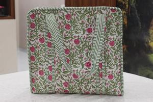 Bolso de Hombro de Algodón Acolchado con Estampado Indio, Bolso de Mano Floral Rosa y Verde Hecho a Mano, Bolso de Compras Grande Reversible de Algodón - Product Image 5