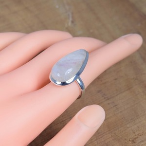 925 Timbre Bague en argent sterling massif faite à la main Conception de meilleure qualité avec pierre de lune arc-en-ciel de feu bleu naturel plaqué rhodium - Product Image 2