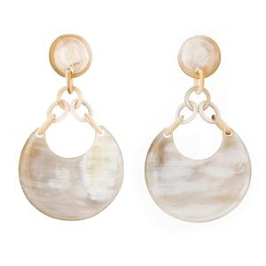 Boucles d'oreilles en corne naturelle fabriquées à la main Bijoux d'inspiration tribale uniques légers pour un usage quotidien et spéciaux par Artisan Craft - Product Image 1