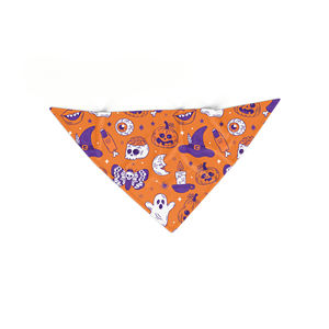 Écharpe pour chien personnalisée en polyester de luxe, imprimée par sublimation, couleur orange Halloween, accessoires élégants et rafraîchissants - Product Image 3