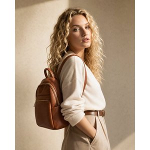 Zaino Quadrato Leggero in Vera Pelle Dollaro, Prodotto in Italia, con Manici Staccabili, Elegante per Studentesse - Product Image 2