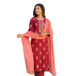 Conjunto de Kurtis Rectos Indios y Pakistaníes con Bordado Estampado Dorado en Rayón con Dupatta al por Mayor - Product Image 2