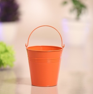 Seaux de seau en métal à la mode avec poignée couleur Orange pour salon décor de jardin jardinières seau multi-utilisable - Product Image 1