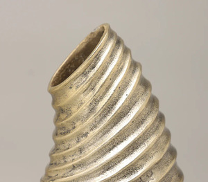 Handcrafted Metal <b>Vases</b> <b>Uniquely</b> Designed for Every Home Contemporary Metal <b>Vases</b>: Distinctive Designs for Chic Interiors - Product Image 4