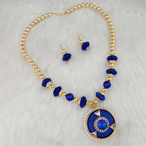 Jeweljunk Fine Jewelry Sets-Collier en plaqué or avec pierre autrichienne à fil bleu 1110616B - Product Image 1