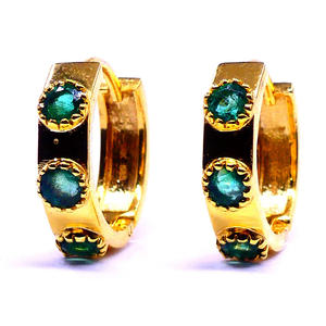 Tradicional 14K oro Esmeralda piedra preciosa asequible barato clásico boda fiesta desgaste mujeres Huggies pendientes - Product Image 1