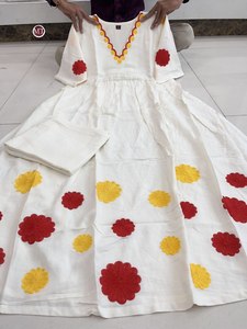 Kurtis en rayonne lourde nouvellement lancé avec travail manuel et broderie Collection Eid de style indien vente de robe 2025 - Product Image 4