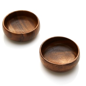 Juego de 2 nuevos cuencos para servir de madera de mango hechos a mano, fabricante y exportador, diseño personalizado, proveedor de cuencos para servir ensaladas de madera redonda - Product Image 4