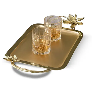 Bandejas de metal elegantes y resistentes para uso funcional o estilo interior del hogar con detalles artesanales simples pero elegantes - Product Image 1