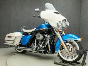 Moto Cruiser Grand Touring de Qualité Supérieure 2026 Davidson FLH <span class=keywords><strong>Electra</strong></span> Glide Milwaukee-<span class=keywords><strong>Eight</strong></span> 117 1923cc V-Twin EFI 6 Vitesses - Product Image 6