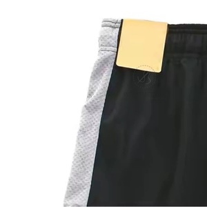 Shorts de football personnalisés sublimés, décontractés, taille haute, élastiques, imperméables, respirants, pour l'été, la plage, la pêche, à prix raisonnable - Product Image 3