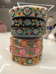 Lujoso encaje de tul ecológico, bordado floral colorido para prendas de novia y decoración del hogar, diseños intrincados - Product Image 5