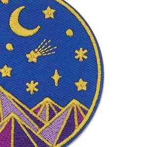 Parche de Ropa 3D con Logotipo Personalizado, Venta al por Mayor Directa de Fábrica, Insignia Deportiva Escolar con Forma Personalizada, Parche Bordado Termoadhesivo - Product Image 2