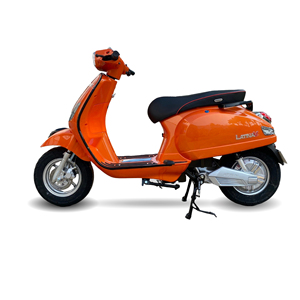 Before All Latina V Motos électriques à grande vitesse Pratique avec une longue endurance Autonomie de 70km Optimal pour les amateurs de scooter - Product Image 1