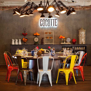เฟอร์นิเจอร์ร้านอาหารสไตล์อินดัสเทรียล GCFC036 เก้าอี้คาเฟ่ Tolix พนักพิงต่ำ วัสดุโลหะสีแคม - Product Image 3
