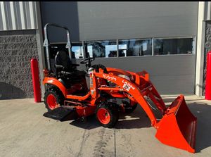 Tracteur Kubota de jardin et de ferme BX2380 4WD pour tracteurs agricoles Machines 4WD à vendre avec équipement - Product Image 3