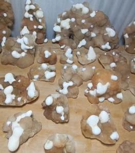 Boule d'Okenite et Steelbite sur la matrice de minéraux de la grappe de géodes naturelles Pcs de l'Inde Pièce debout - Product Image 1