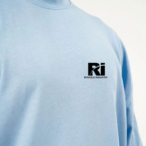 เสื้อยืดคอกลมผ้าคอตตอนแบบหลวมสำหรับผู้ชายพิมพ์ลายโลโก้100% - Product Image 5