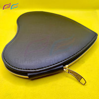 Emballage en cuir artificiel en forme de coeur pour 4 à 10 pièces Instruments de beauté Pince à épiler à sourcils Ciseaux à cuticules à ongles à ressort