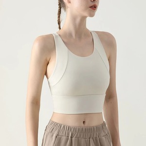 High for Impact Soutien-gorge de sport réversible et respirant pour adultes Soutien-gorge de course léger avec design respirant pour une utilisation en salle de sport - Product Image 1