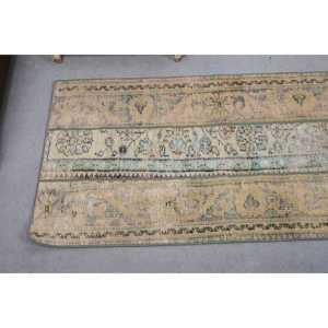 พรมวินเทจตุรกี ขนาด 2.2x4.5 ฟุต (66x136 ซม.) ลายสัตว์สีเบจ ทำจากขนสัตว์ - Product Image 5