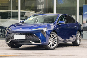 BUICK LaCrosse 2026 2.0T 28T Edición Platinum, Volante a la Izquierda, Automático, Aire Acondicionado, Luces LED, Cámara Trasera, Listo para Conducir - Product Image 2