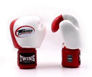 Gants de boxe Muay Thai personnalisés pour jumeaux, gants d'entraînement sur mesure, gants de boxe en cuir de vachette de qualité supérieure, personnalisés - Product Image 2