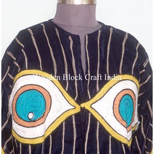 Chaqueta de Invierno de Terciopelo con Bordado Suzani Hecho a Mano, Chaqueta Corta Suzani para Mujer, Talla Única, Chaqueta Acolchada Corta - Product Image 3