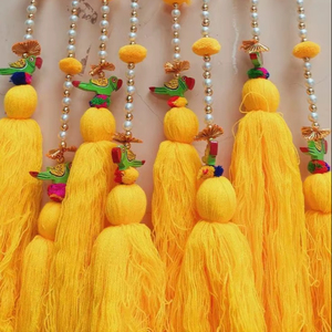 Color amarillo Gotta Patti Work Hangings Gotta Chakri con telones de fondo bordado hecho a mano para boda, decoración del hogar - Product Image 1