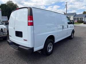 Precio bajo, GMC Savana 2500 2023, auto usado en venta - Product Image 3