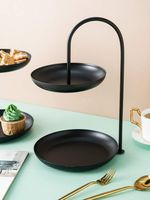 Support à cupcakes à 3 niveaux en métal argenté avec un aménagement spacieux et un design élégant pour les buffets de desserts et les rassemblements