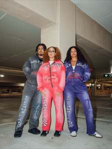 Conjunto Deportivo Vintage con Lavado Ácido y Apliques de Letras para Hombre, Ropa Urbana, Sudadera con Capucha y Pantalones Deportivos con Parches Desgastados y Pedrería - Product Image 2