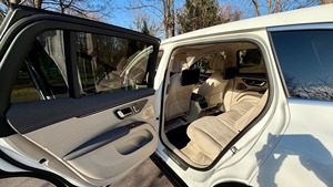 Increíble Mercedes-Benz E Q S 580 4-Matic SUV 2023 Usado, 536 hp, Motores Eléctricos Duales, Tracción en las Cuatro Ruedas, Equipamiento de Alta Gama - Product Image 5