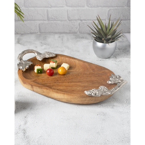 Bandeja de madera hecha a mano de primera calidad con mango de metal Diseño exquisito Materiales sostenibles e ideal para entornos domésticos de lujo - Product Image 3